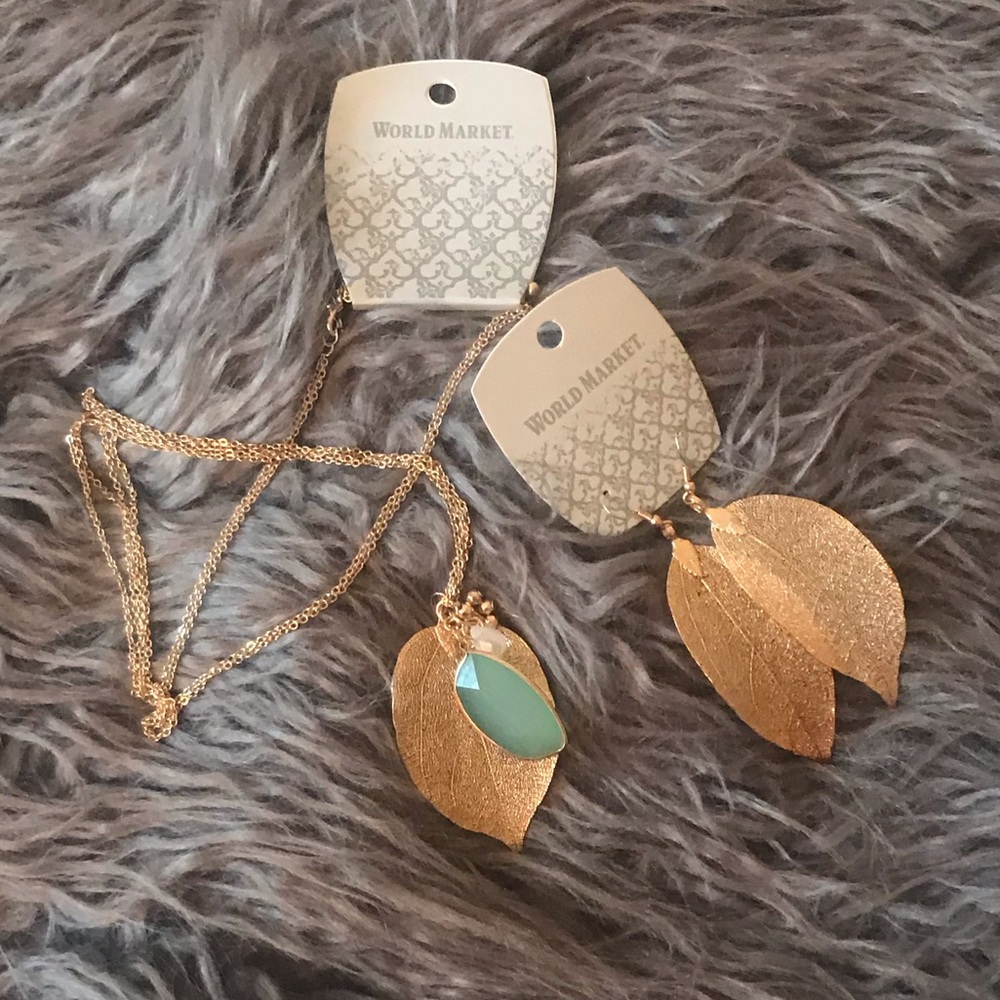 - 🍂🍁New- Real Leaf Filigree Necklace and Earring